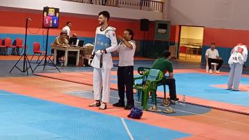 نخستین مدال طلای کاروان ورزشی دانشجویان دانشگاه رازی بر گردن دانشجوی تکواندوکار